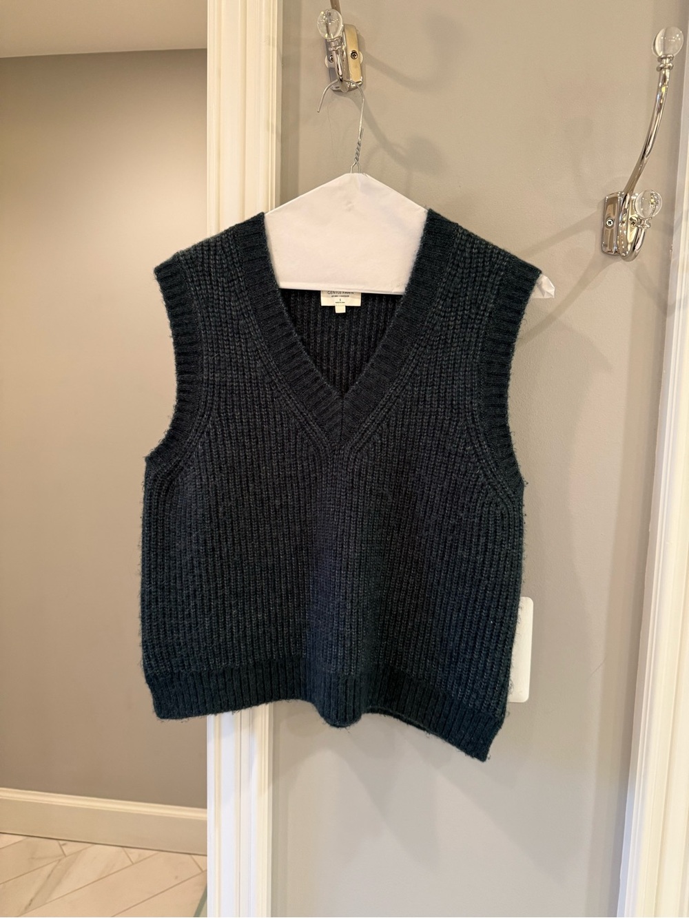 Gentle Fawn Dark Green Ribbed V-Neck Sweater Vest - Deep Gray